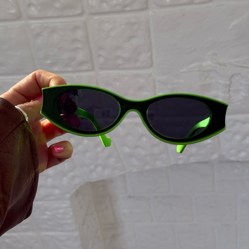 ⋆。˚✩ Neon Green Slim Retro Sunglasses ✩˚。⋆ - Picture 3 of 3
